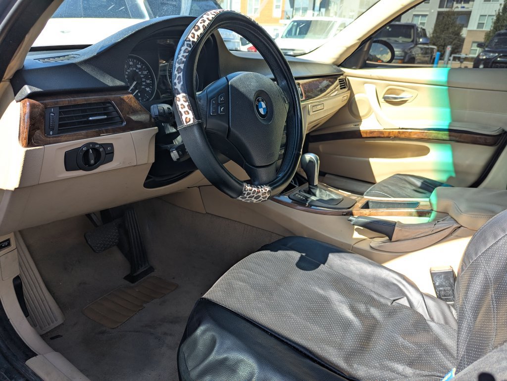 Used 2006 BMW 325i Sedan RWD image 12