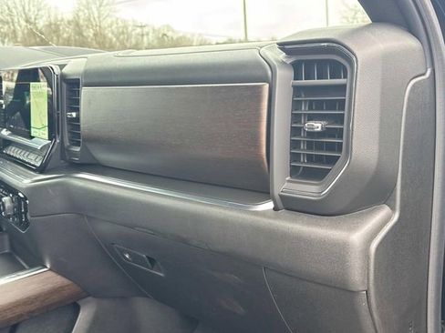 Used 2025 Chevrolet Silverado 3500 High Country w/ Technology Package image 24