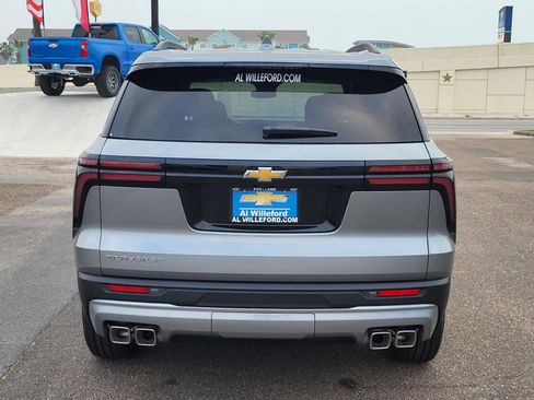 New 2026 Chevrolet Traverse LT FWD image 4