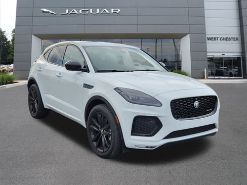 Used 2024 Jaguar E-PACE R-Dynamic SE image 2