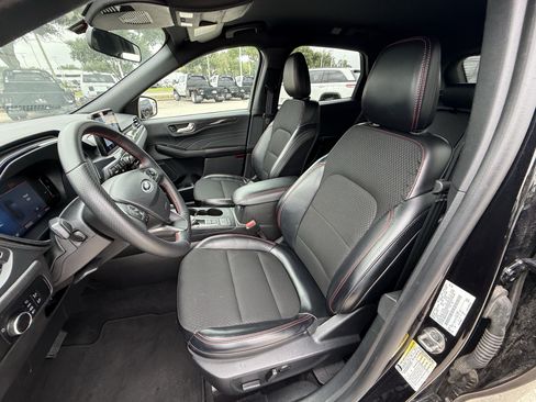 Used 2025 Ford Escape ST-Line FWD image 27