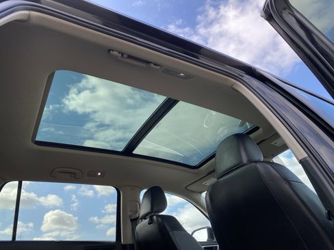 Used 2021 Volkswagen Atlas SEL image 8