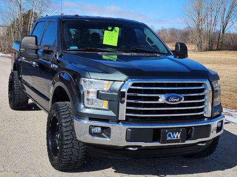 Used 2015 Ford F150 XLT w/ Equipment Group 302A Luxury image 5