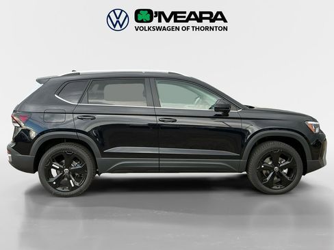 New 2025 Volkswagen Taos SEL image 6