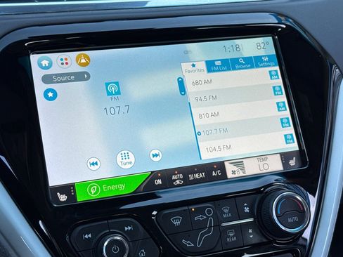 Used 2020 Chevrolet Bolt Premier w/ Infotainment Package image 26