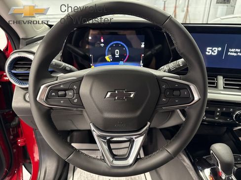 New 2026 Chevrolet Trax LT w/ Driver Confidence Package image 5