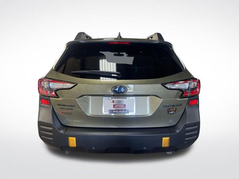 Used 2025 Subaru Outback Wilderness AWD/4WD image 5