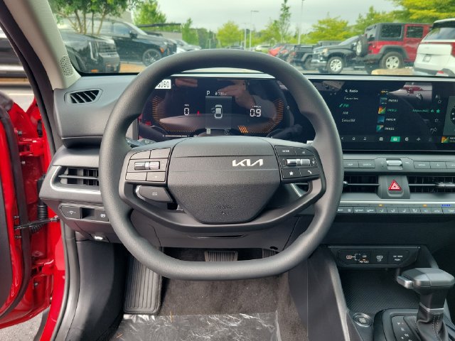 New 2026 Kia K4 FWD image 10