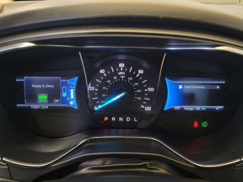 Used 2018 Ford Fusion S image 23