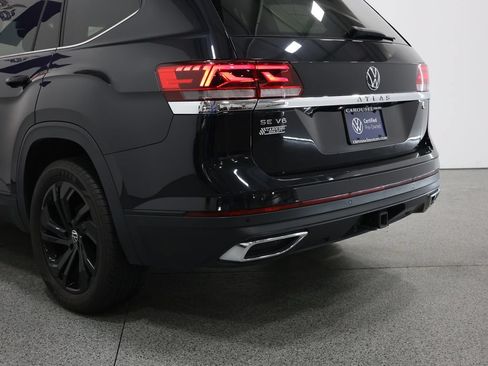 Used 2023 Volkswagen Atlas SE w/ Black Wheel Package AWD/4WD image 10