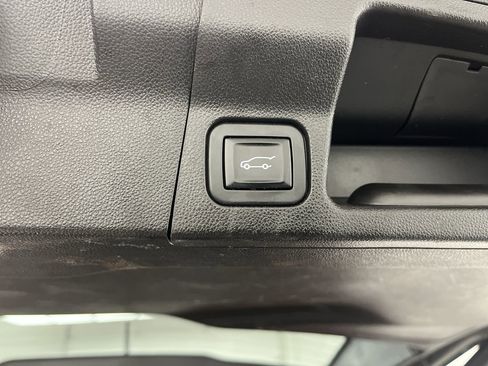 Used 2019 GMC Acadia Denali w/ Technology Package image 33