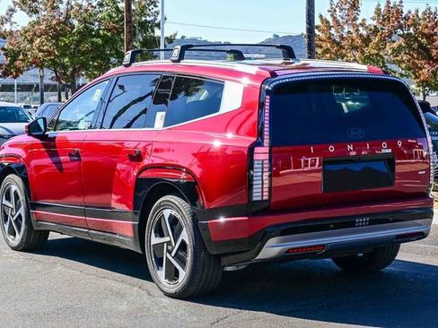 New 2026 Hyundai Ioniq 9 Limited image 8