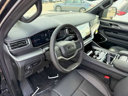 New 2026 Jeep Grand Wagoneer L Limited image 11