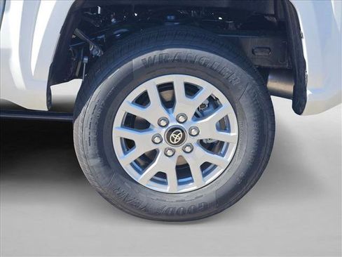New 2025 Toyota Tacoma SR5 image 9