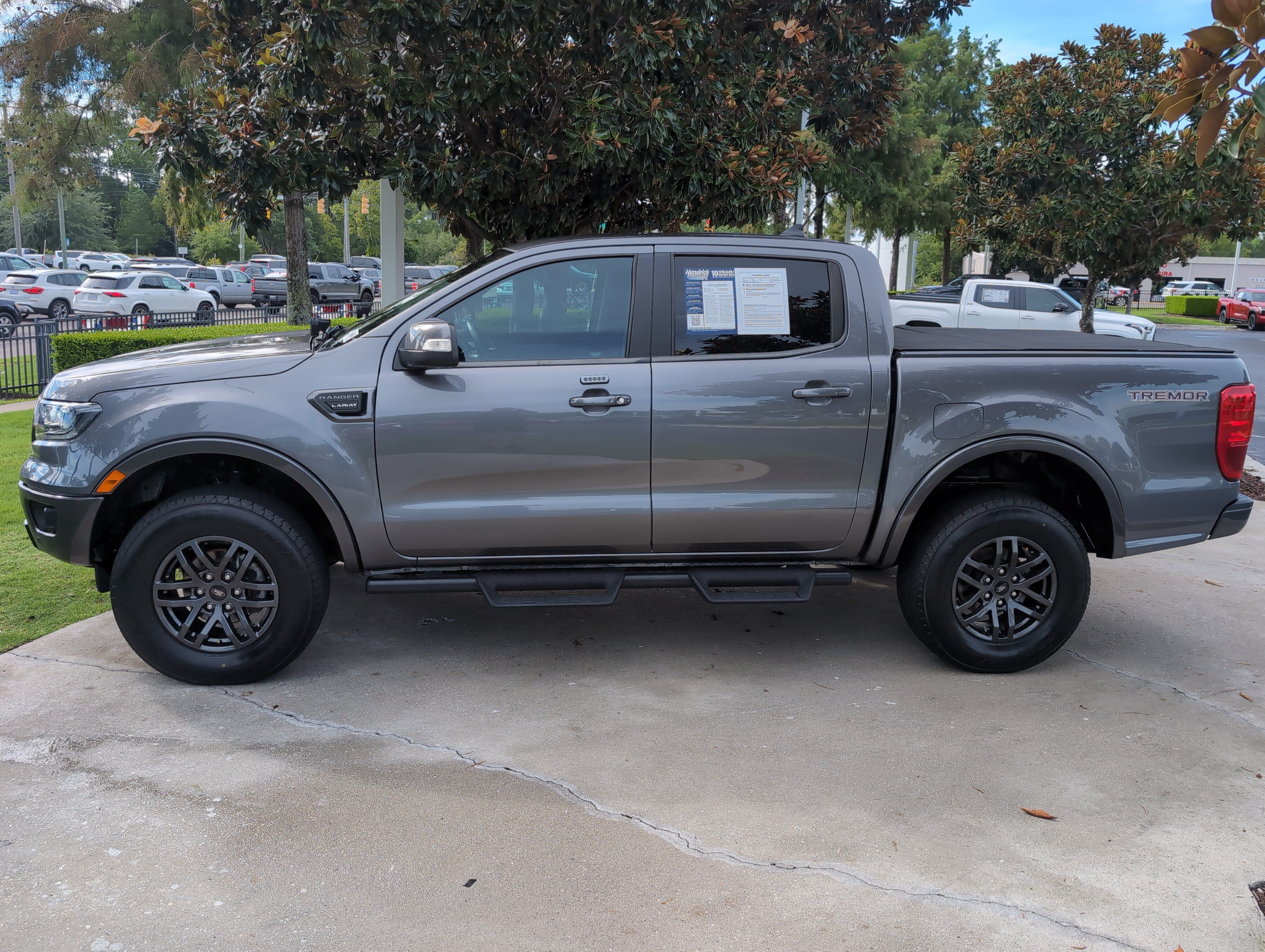 Used 2022 Ford Ranger Lariat w/ Tremor Off-Road Package AWD/4WD image 7