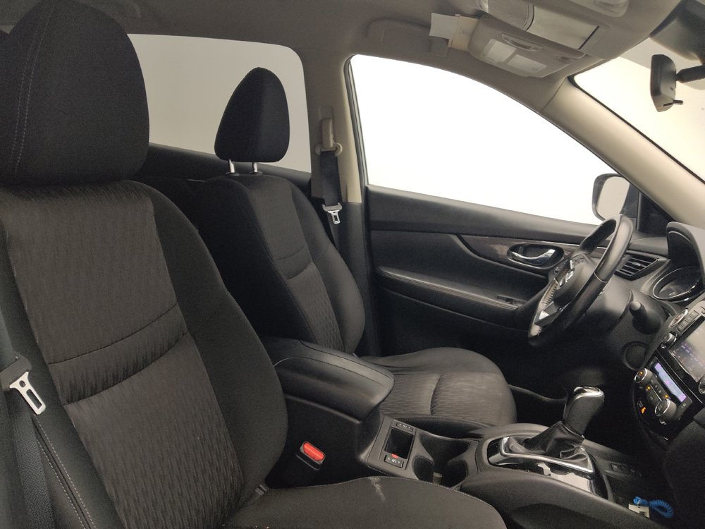 Used 2019 Nissan Rogue SV w/ Premium Package FWD image 21