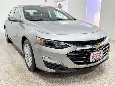 Used 2024 Chevrolet Malibu LT image 1