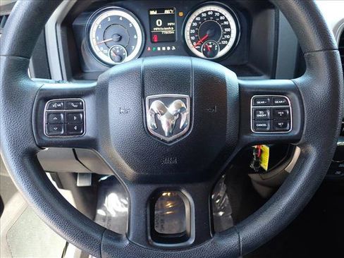 Used 2019 RAM 1500 Classic SLT AWD/4WD image 11