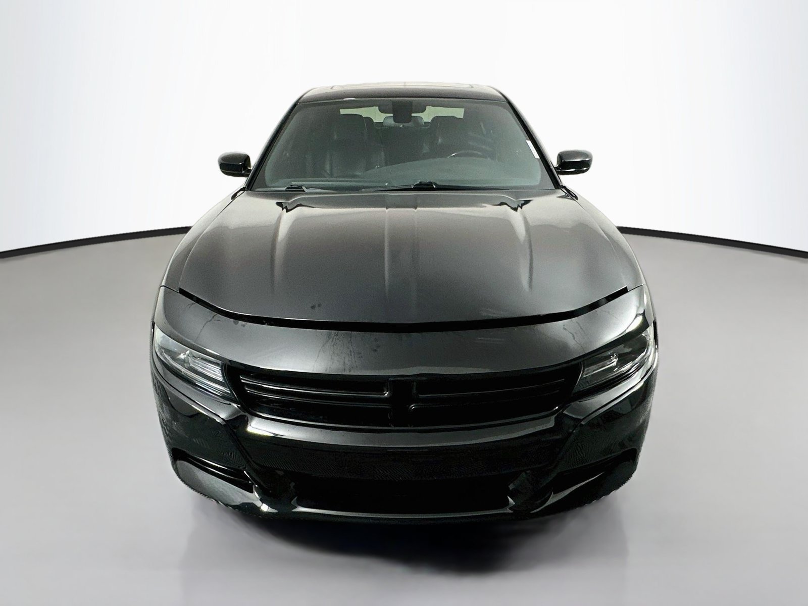 Used 2020 Dodge Charger SXT w/ Leather Interior Group RWD image 2