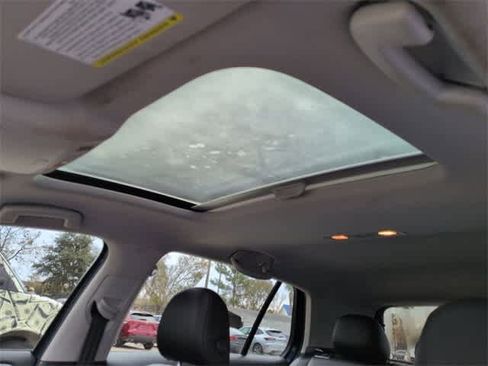 Used 2021 Volkswagen Golf 4-Door image 20