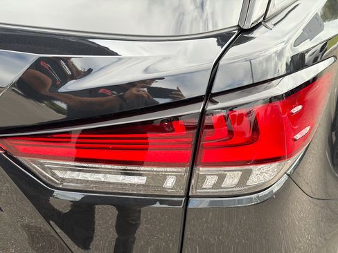 Used 2022 Lexus RX 350 F Sport image 9