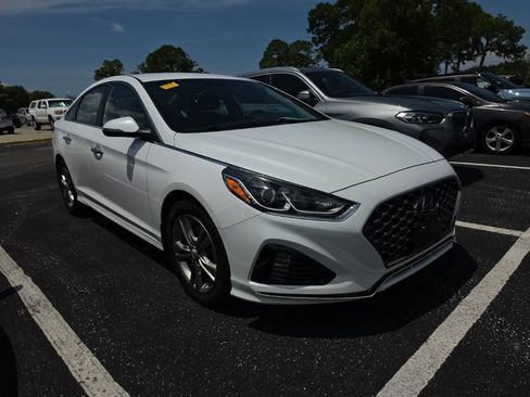 Used 2019 Hyundai Sonata SEL w/ Cargo Package FWD image 4