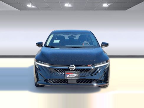 New 2026 Nissan Sentra SR w/ Floor Mat Package FWD image 6