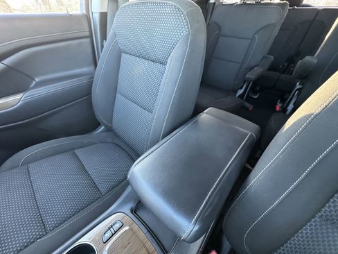 Used 2020 GMC Acadia SLE w/ Driver Convenience Package image 20