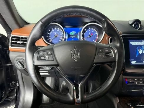Used 2019 Maserati Ghibli S GranLusso RWD image 16