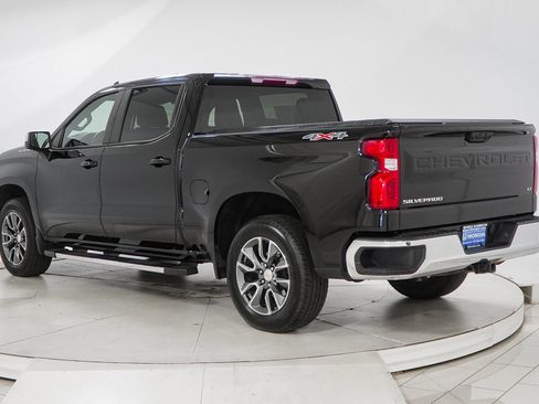 Used 2025 Chevrolet Silverado 1500 LT AWD/4WD image 6