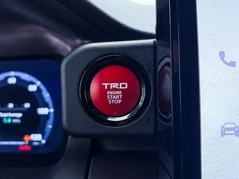 Used 2024 Toyota Tacoma TRD Off-Road w/ TRD Off Road Upgrade Package AWD/4WD image 26