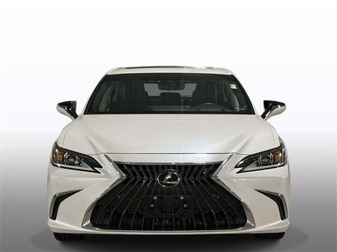 Used 2025 Lexus ES 350 Luxury w/ Technology Package image 8