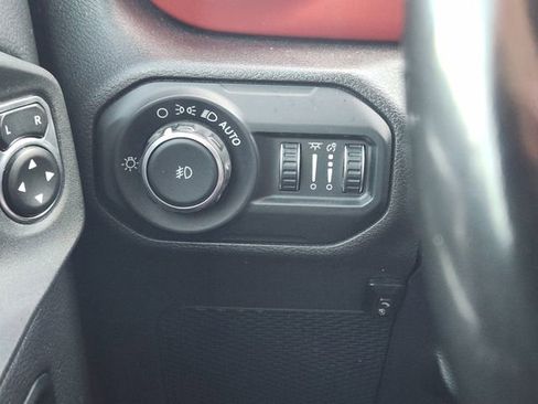 Used 2021 Jeep Wrangler Unlimited Rubicon AWD/4WD image 23