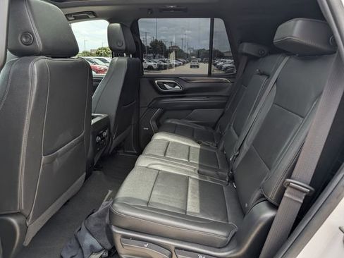 Used 2022 Chevrolet Tahoe Z71 w/ Luxury Package AWD/4WD image 26