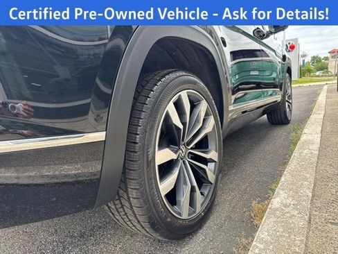 Certified 2023 Volkswagen Atlas Cross Sport SEL Premium R-Line AWD/4WD image 29