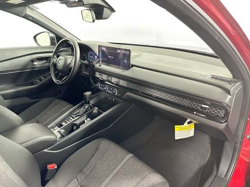 Used 2024 Honda Accord Sport image 29