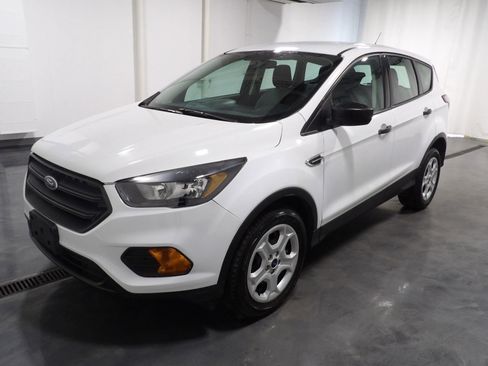 Used 2018 Ford Escape S FWD image 3