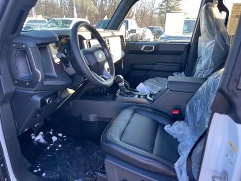 New 2025 Ford Bronco Badlands w/ Sasquatch Package AWD/4WD image 14