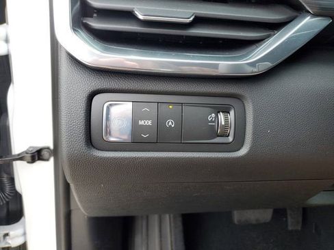 New 2026 GMC Acadia Elevation image 29