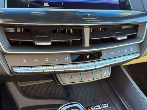 Used 2023 Cadillac CT5 Luxury w/ Sun And Sound Package image 31