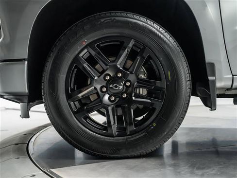 Used 2023 Chevrolet Silverado 1500 Custom RWD image 13