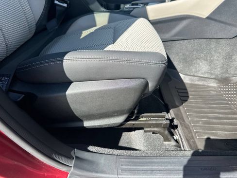 Used 2019 Subaru Forester Premium AWD/4WD image 32
