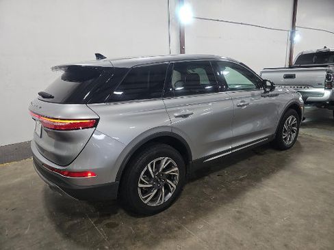 Used 2023 Lincoln Corsair AWD w/ Equipment Group 101A image 5