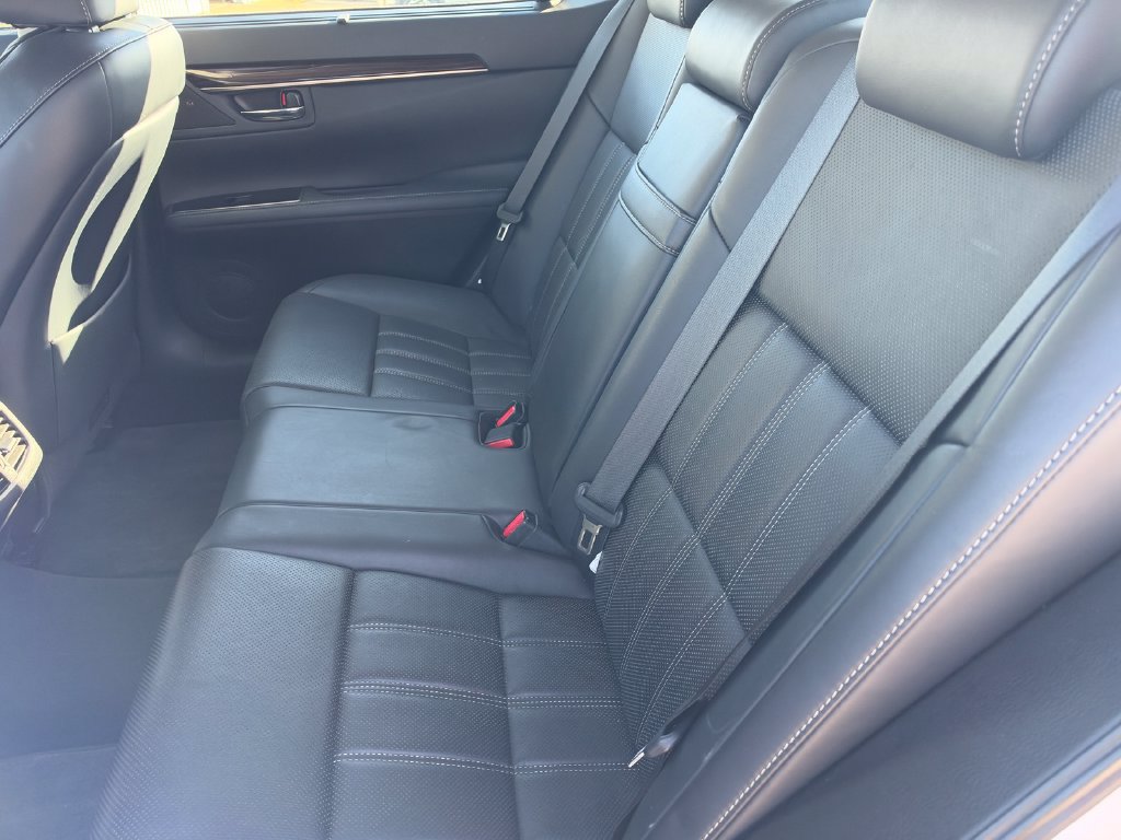 Used 2016 Lexus ES 350 w/ Ultra Luxury Package FWD image 20