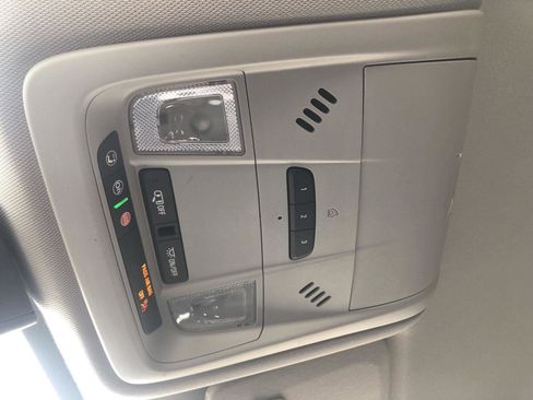 Used 2024 Chevrolet Blazer LT FWD image 29