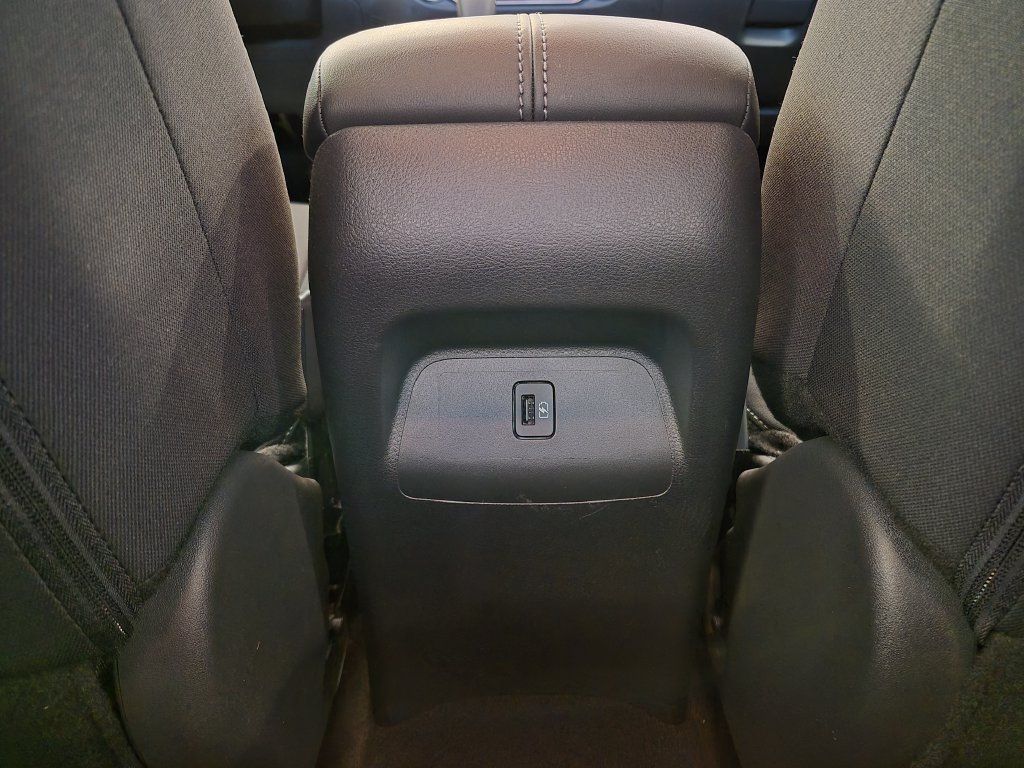 Certified 2023 Nissan Sentra SV FWD image 28