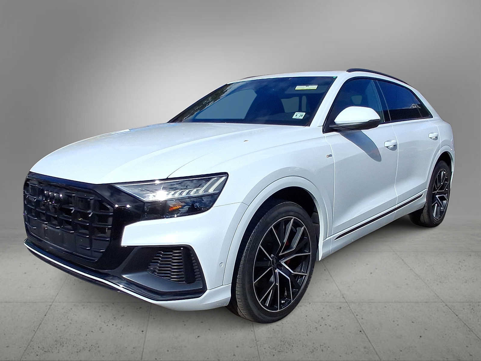 Used 2023 Audi Q8 Premium Plus AWD/4WD image 4