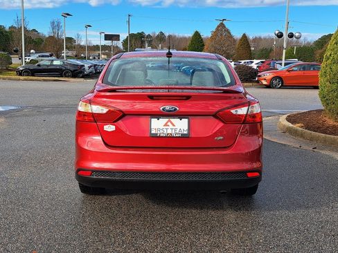 Used 2012 Ford Focus SE image 6