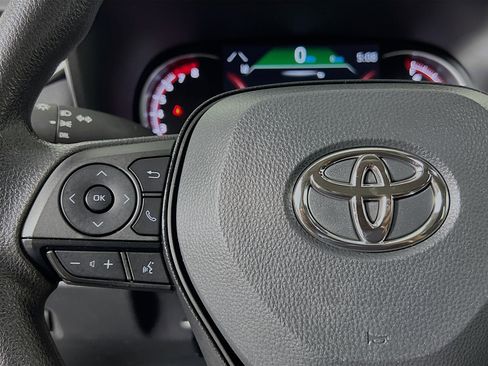 Used 2025 Toyota RAV4 LE image 19