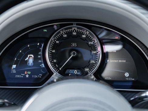 Used 2021 Bugatti Chiron image 37